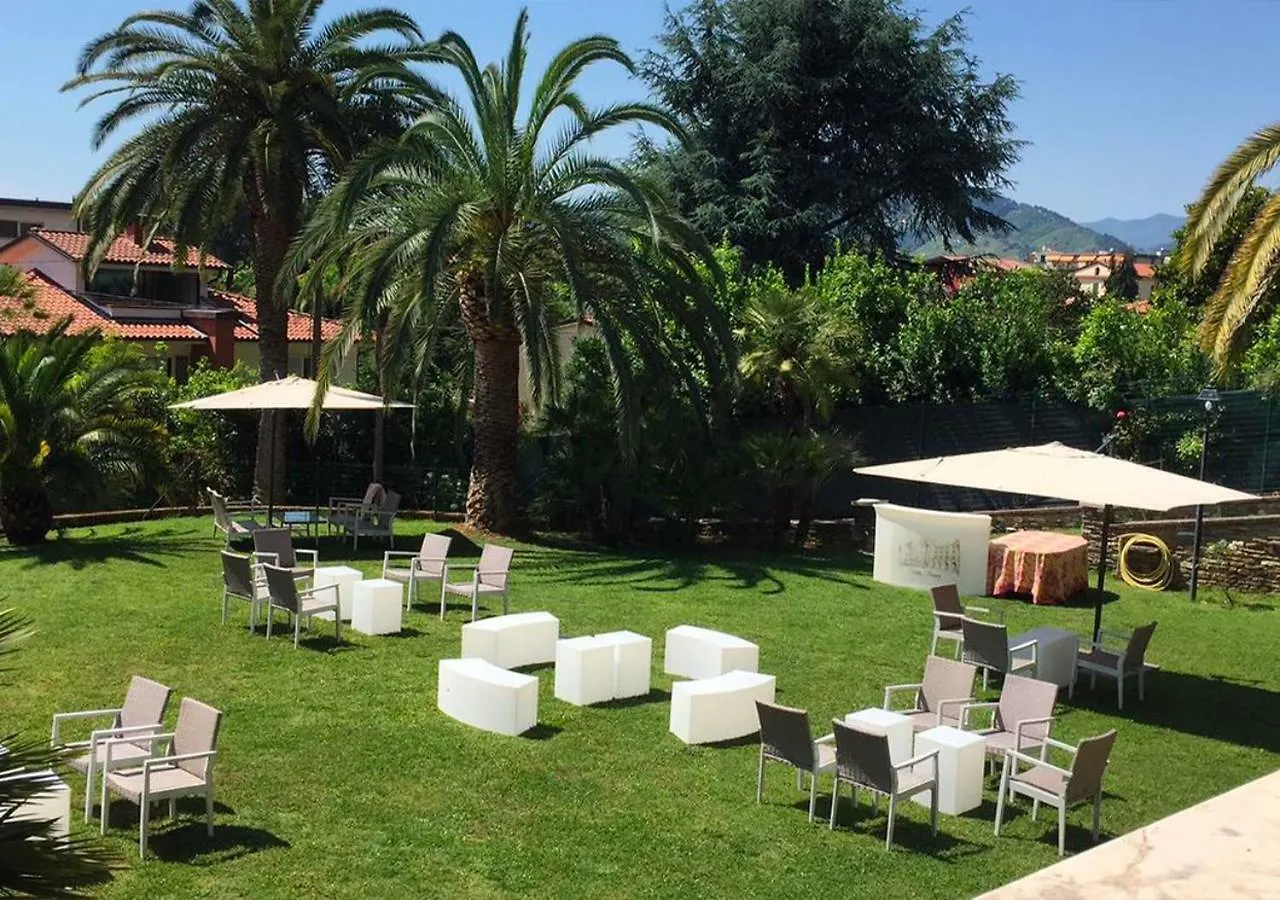 *** Bed & Breakfast Villa Bonini Massa  Italy